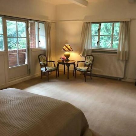 Vrijstaande Rietgedekte Villa Nabij Uitvalswegen Wassenaar Εξωτερικό φωτογραφία