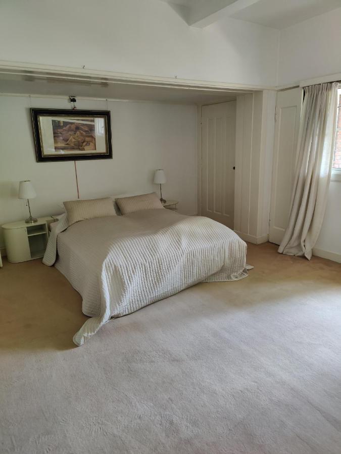 Vrijstaande Rietgedekte Villa Nabij Uitvalswegen Wassenaar Εξωτερικό φωτογραφία